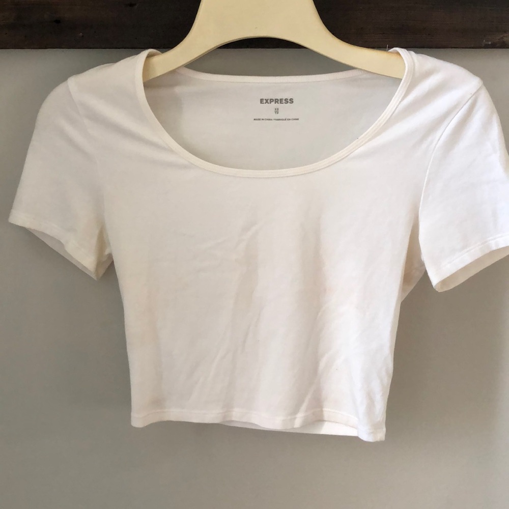 White t-shirt crop top